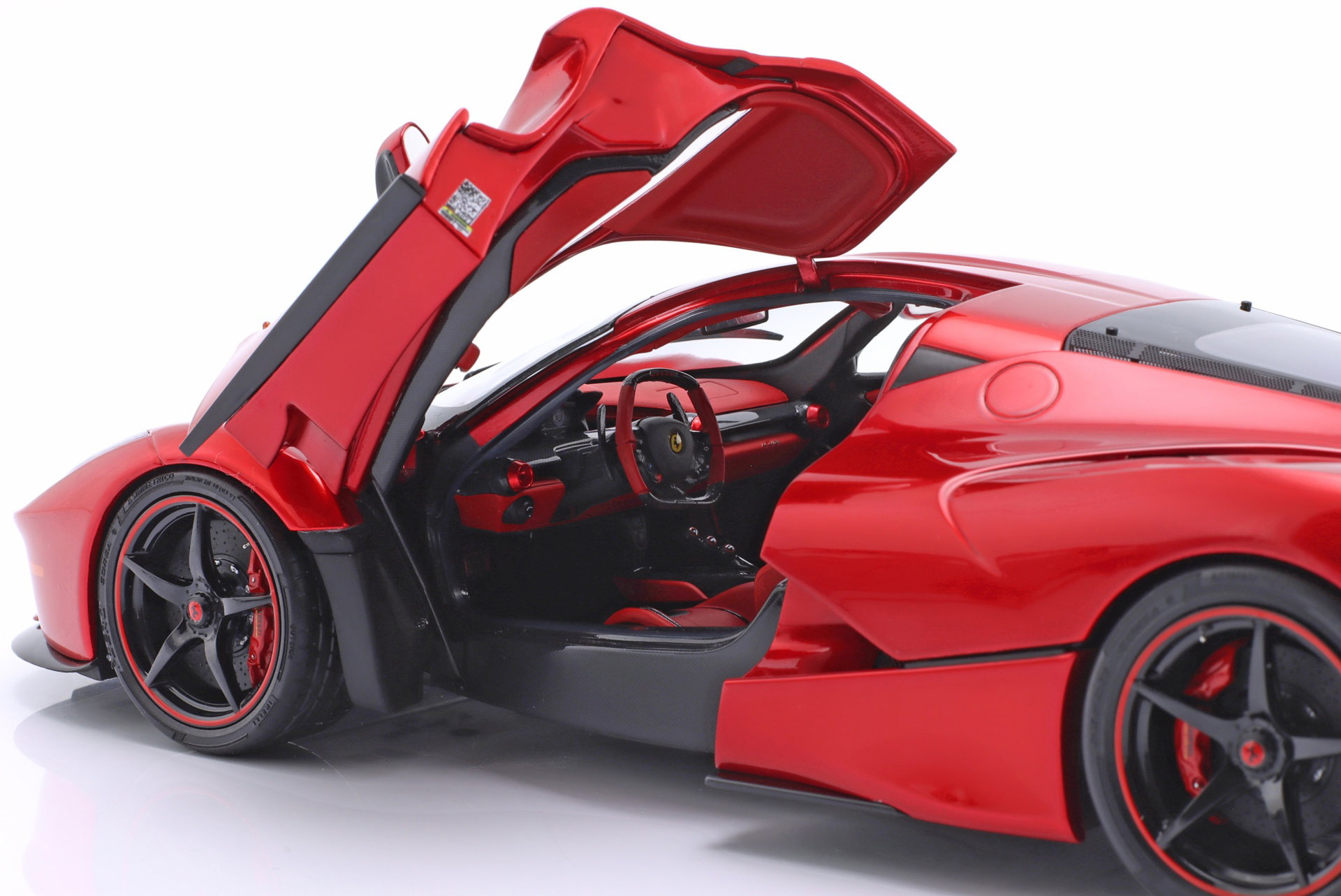 Ferrari LaFerrari Lewis Hamilton rood metalen 1:18 BBR