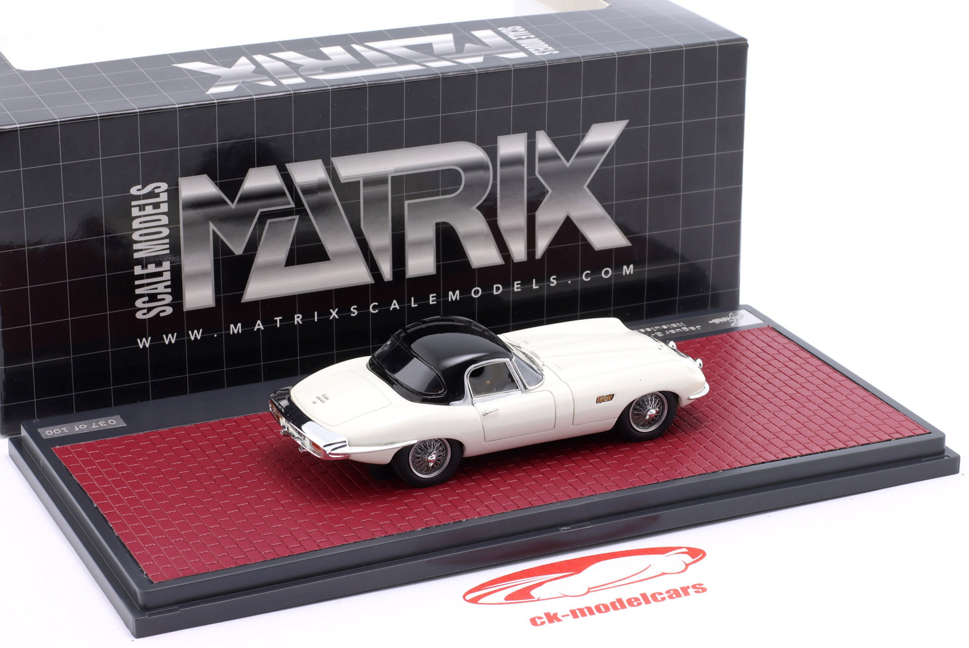 Matrix 1:43 Jaguar E-Type Roadster Italsuisse / Frua Closed Top