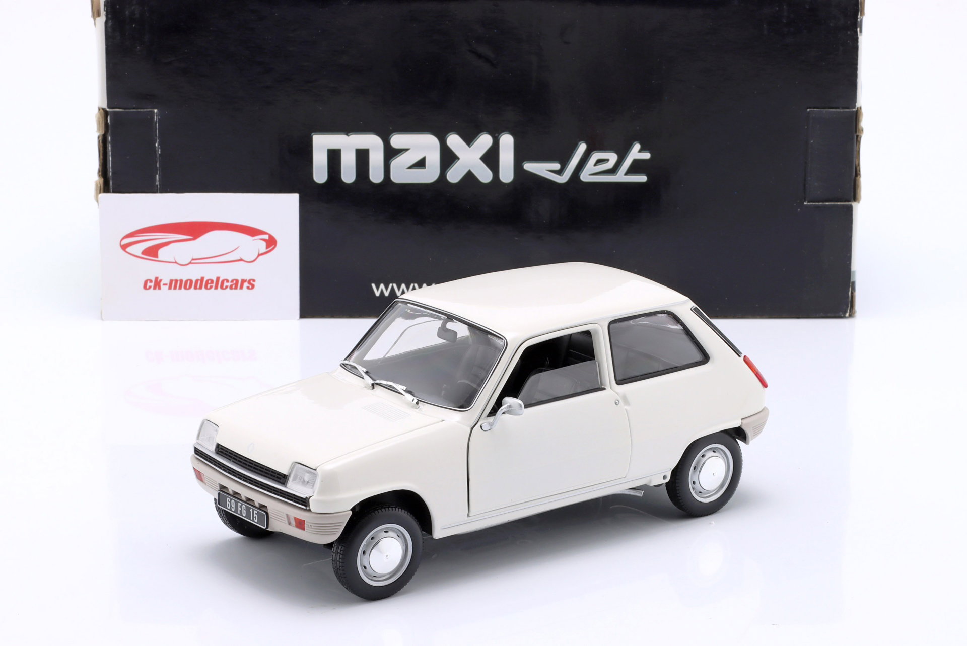 Renault 5 Year 1972 white 1:18 Norev