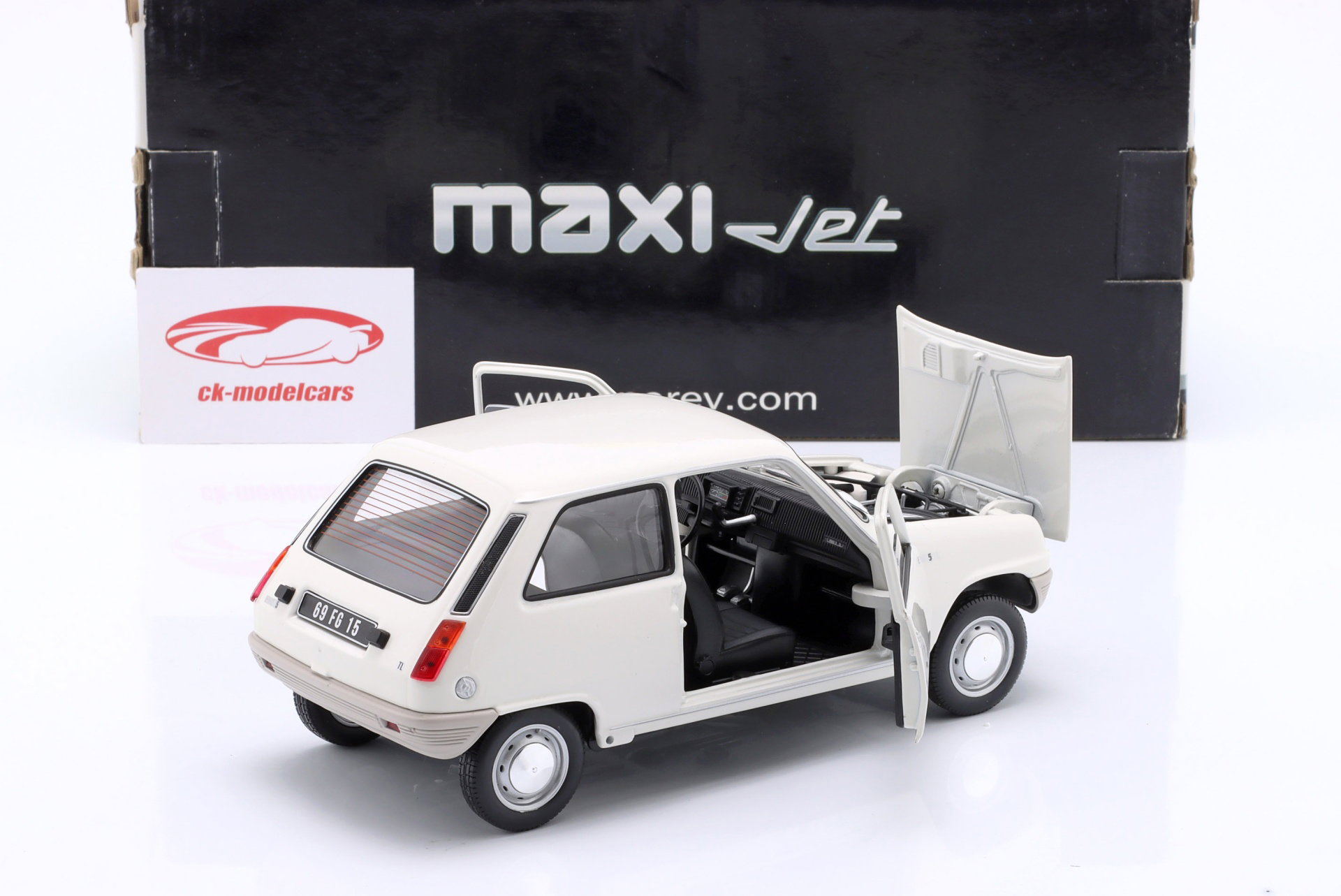 Renault 5 Year 1972 white 1:18 Norev