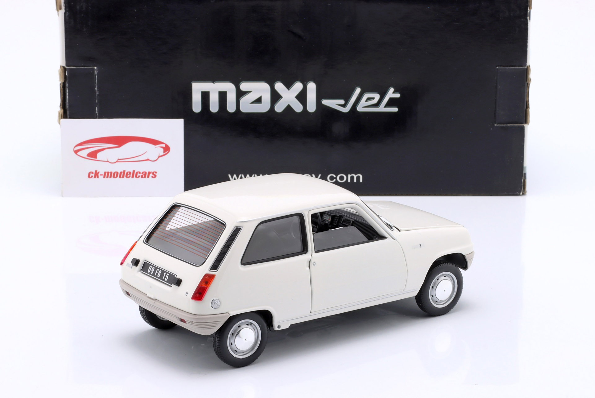 Renault 5 Year 1972 white 1:18 Norev
