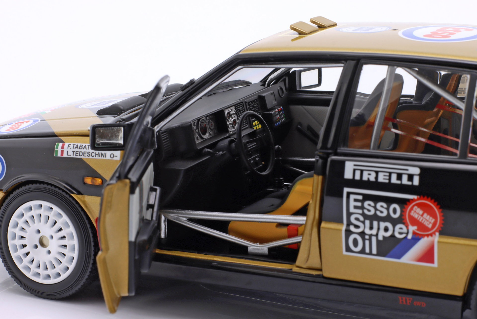 Lancia Delta HF 4WD #1 Winner Rallye Piancavallo 1987 Tabaton, Tedeschini 1:18 Kyosho