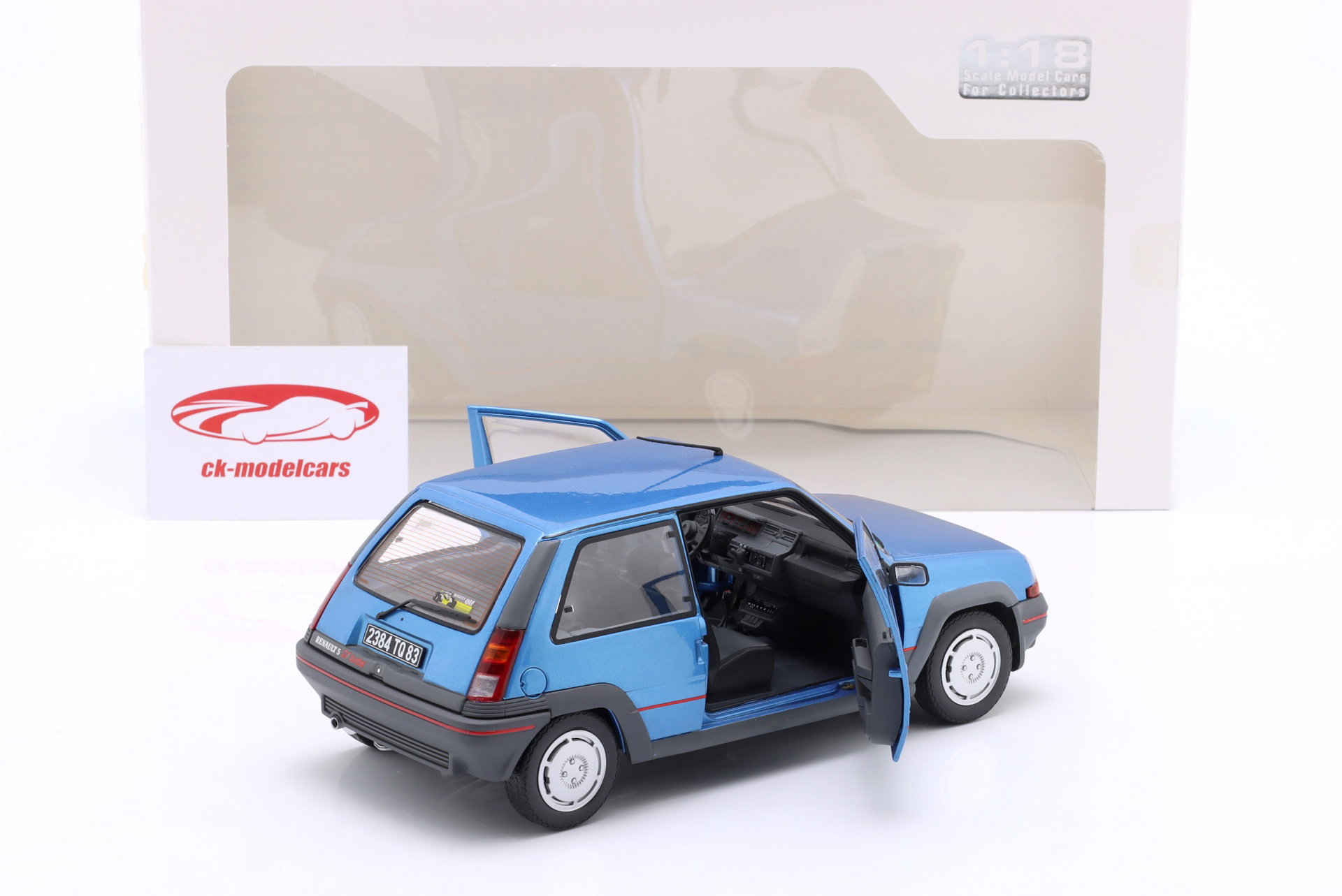 モデル 車 S1810004 421186499 3663506041679