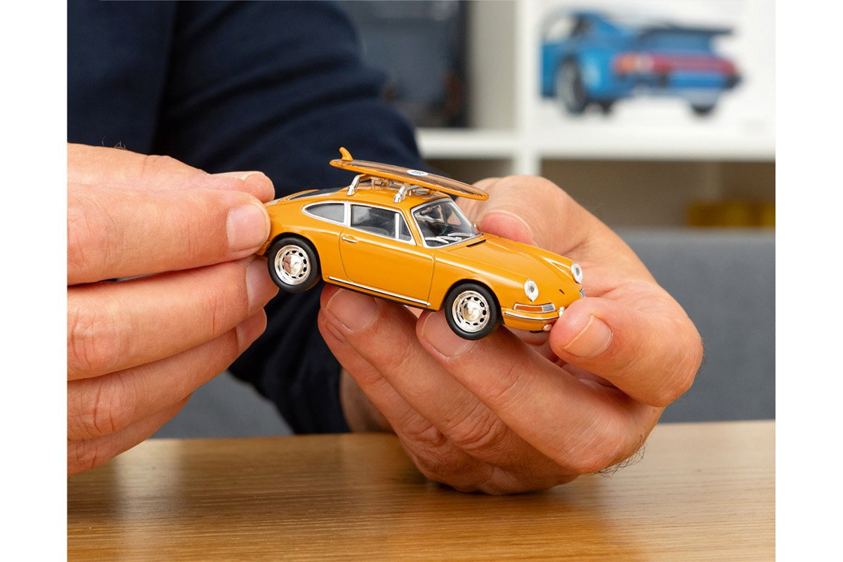 Porsche 911 Adventskalender: Porsche 911 Bahama geel 1:43 Franzis