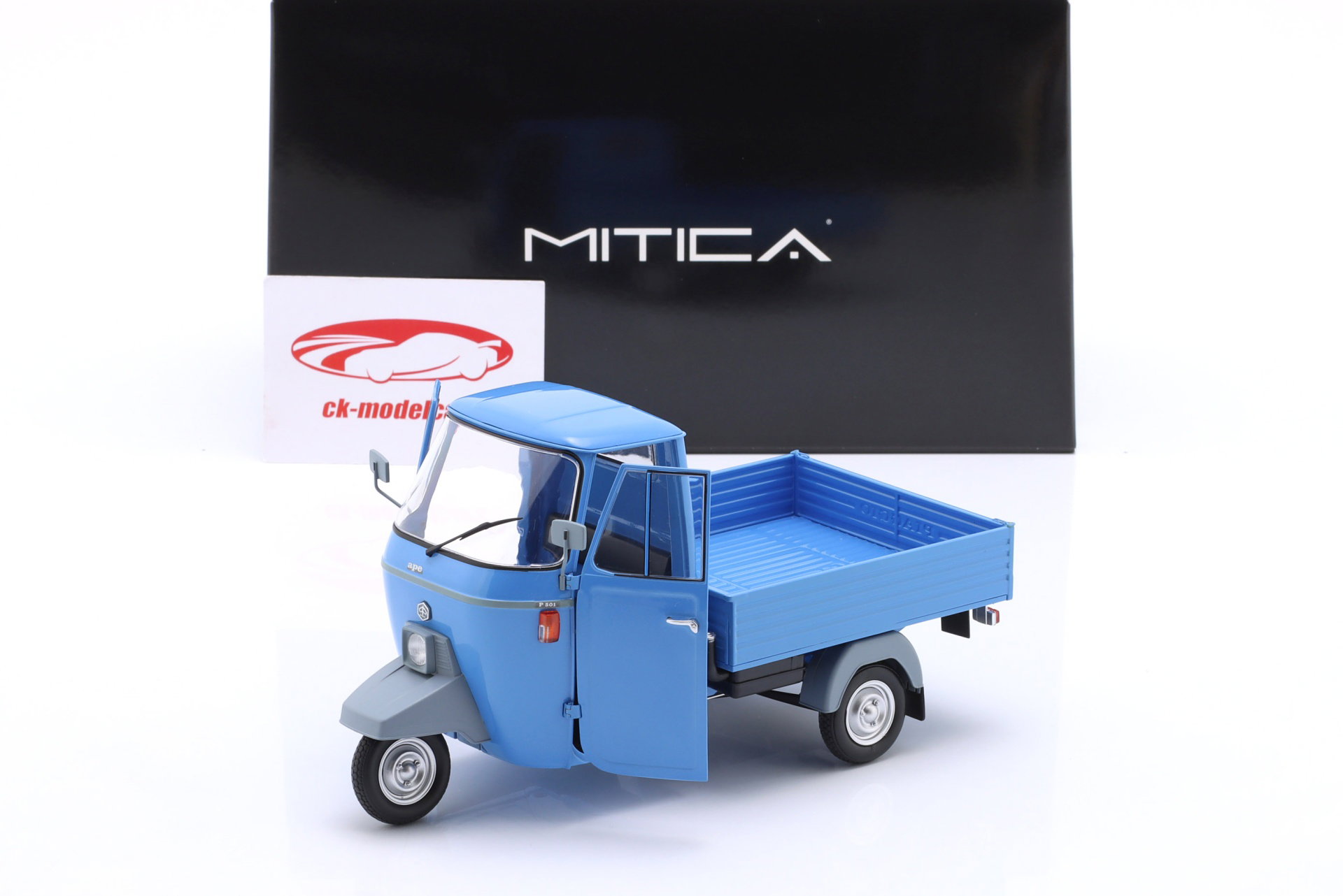 Piaggio Ape P501 Pick-Up Byggeår 1979 blå 1:18 MITICA