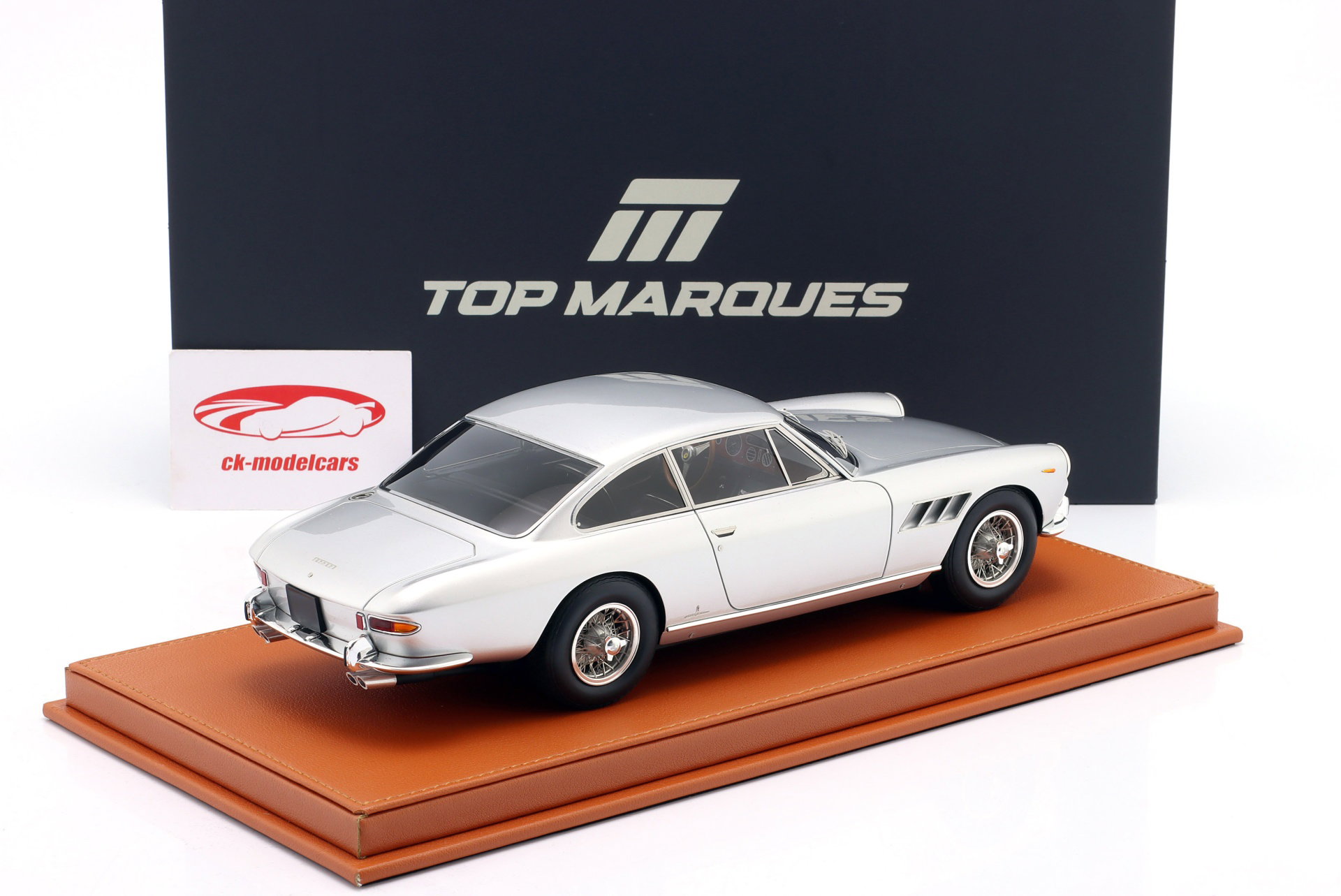 Ferrari 330 GT 2+2 Year 1965 silver 1:18 TopMarques