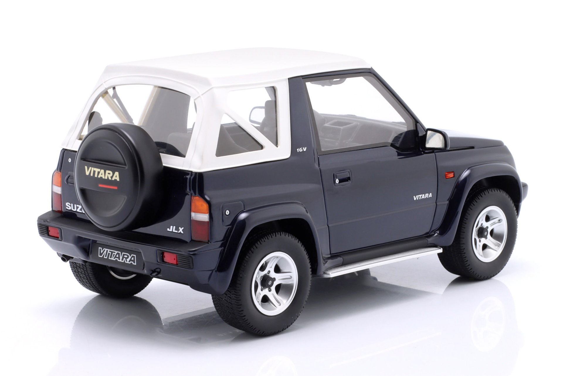 Suzuki Vitara JLX Closed Top Byggeår 1994 mørkeblå metallisk 1:18 OttOmobile