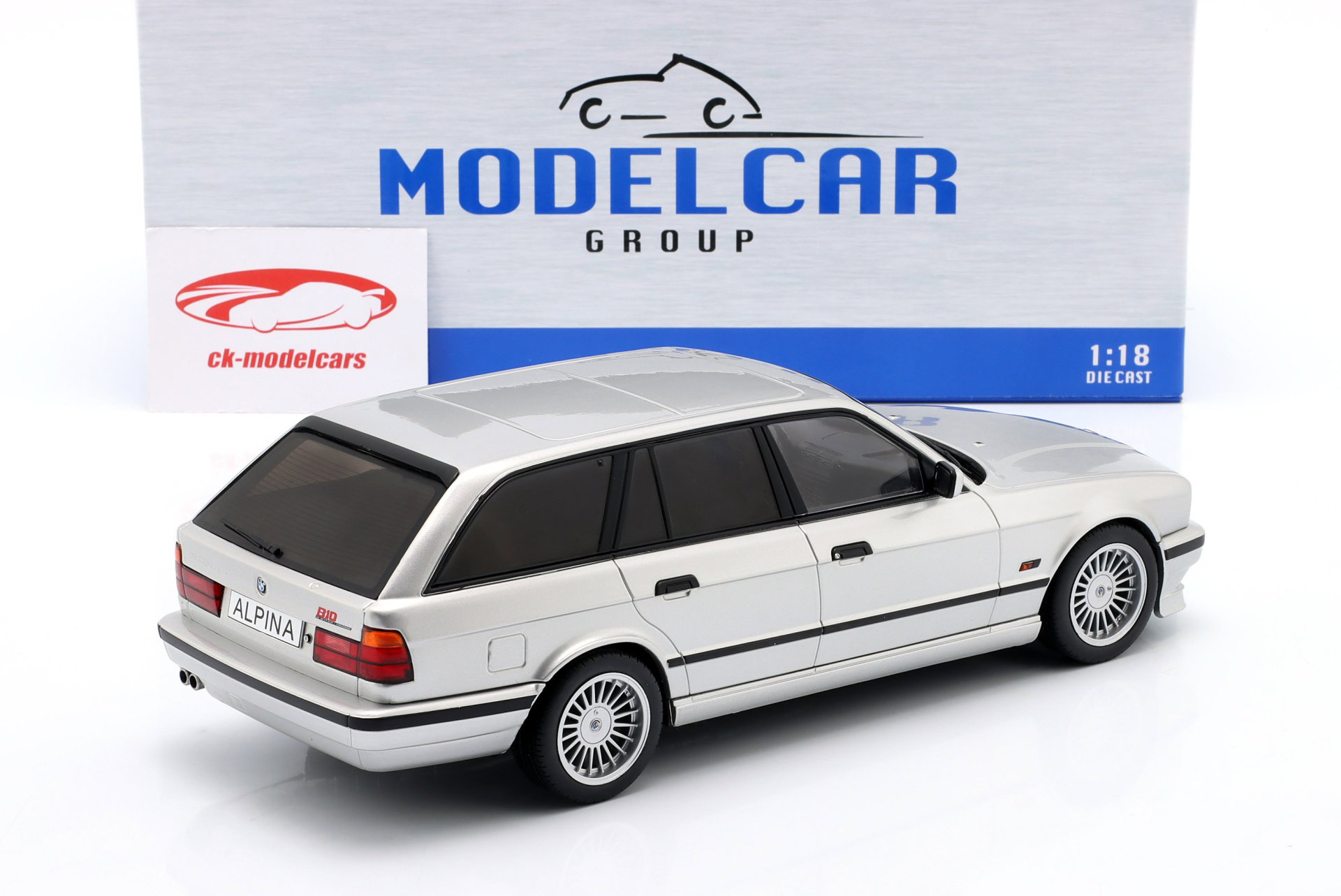 BMW Alpina B10 (E34) 4.6 Touring Año de construcción 1991 plata 1:18 ModelCar Group