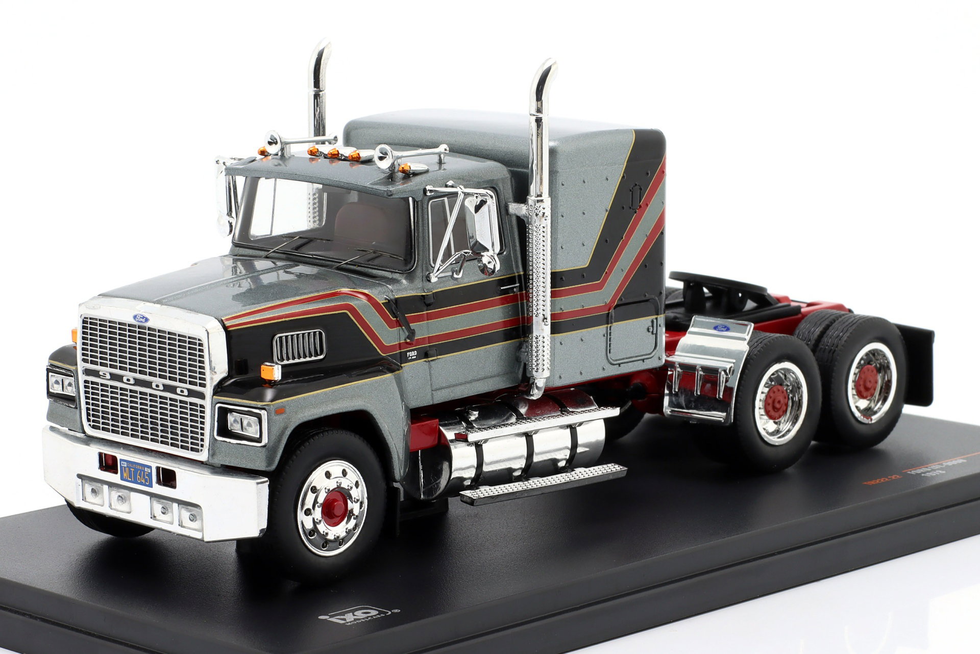 Ixo 1:43 Ford LTL 9000 トラック 建設年 1978 銀 TR222.22 モデル 車