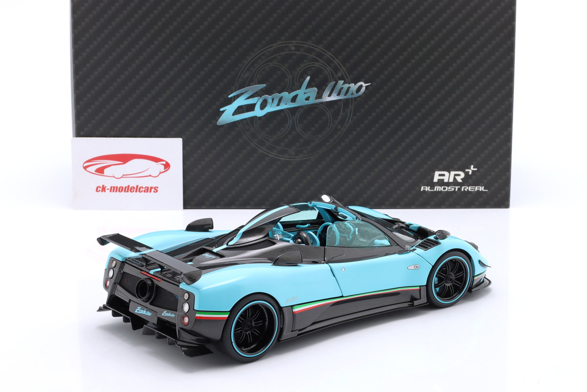 Pagani Zonda Uno Año de construcción 2016 azul claro 1:18 Almost Real