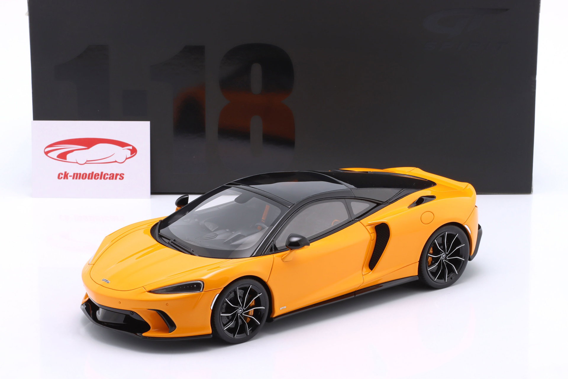 McLaren GTS Année de construction 2025 orange 1:18 GT-Spirit