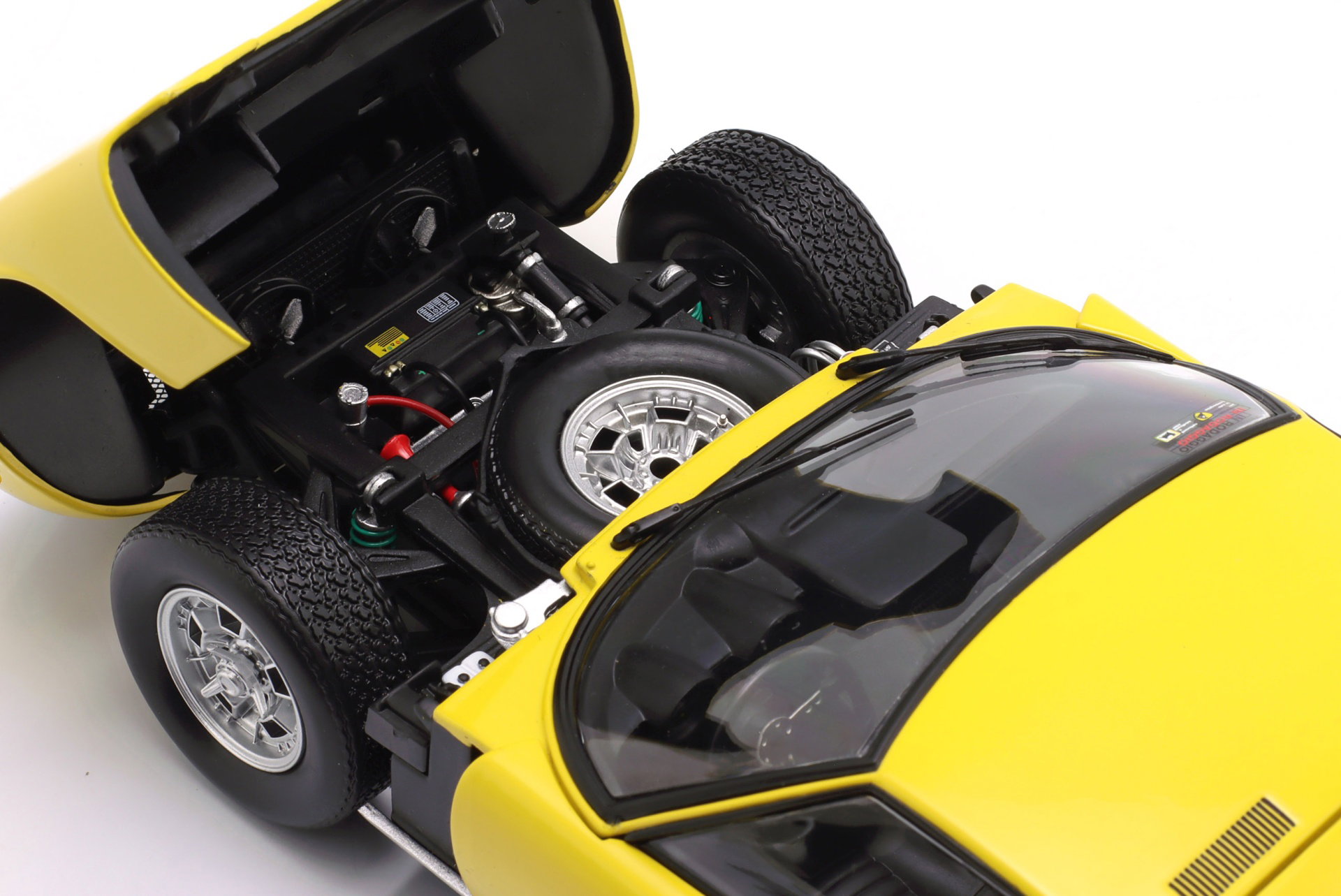 Lamborghini Miura P400 Année de construction 1968 jaune 1:18 Kyosho