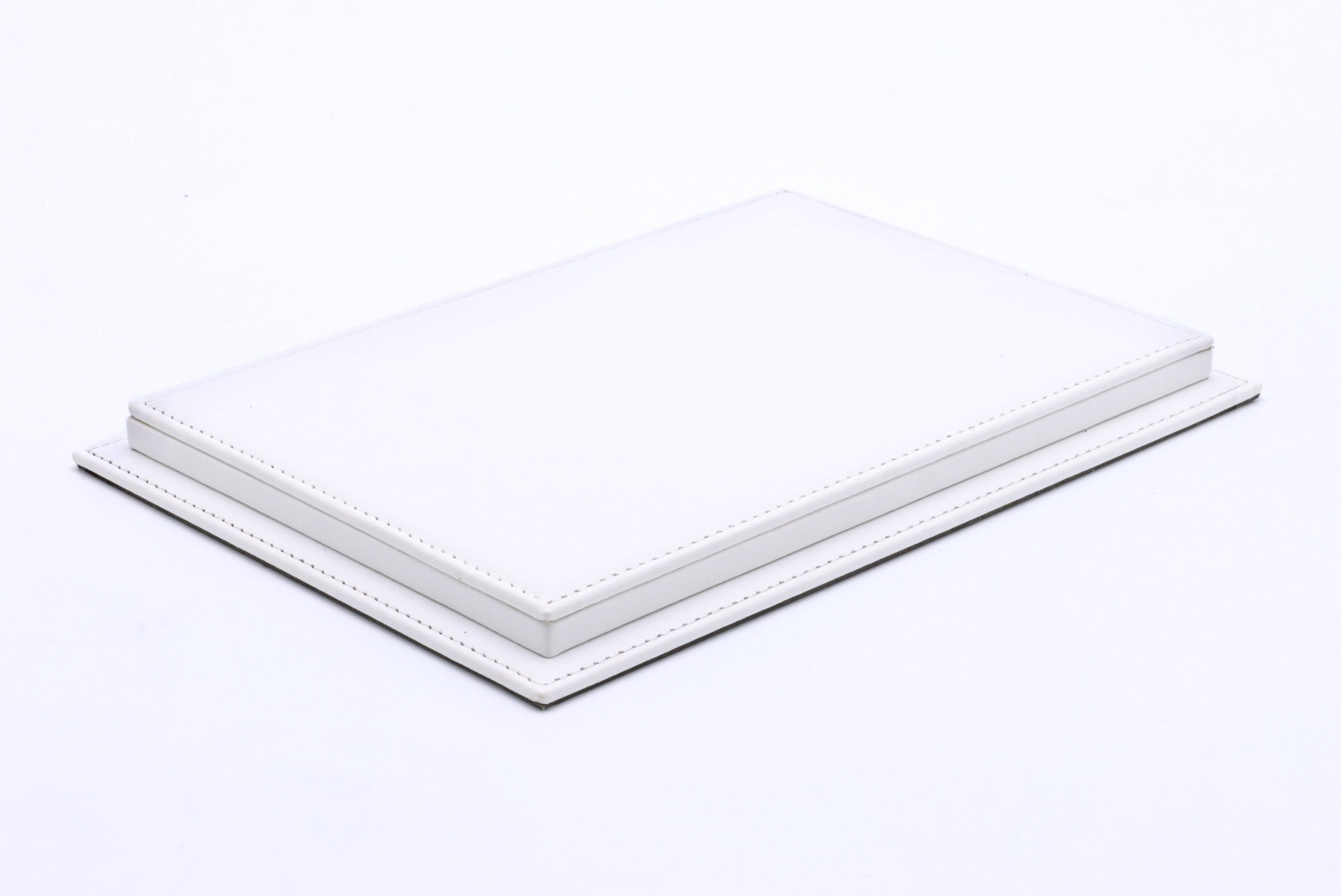 Haute qualité Vitrine en acrylique Mulhouse avec blanc Socle en cuir pour Casques 1:2 Atlantic