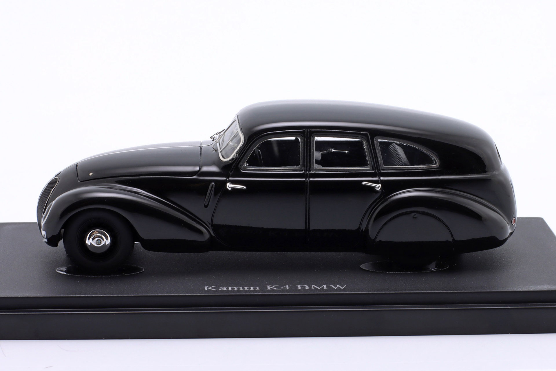 Kamm K4 BMW Année de construction 1940 noir 1:43 AutoCult