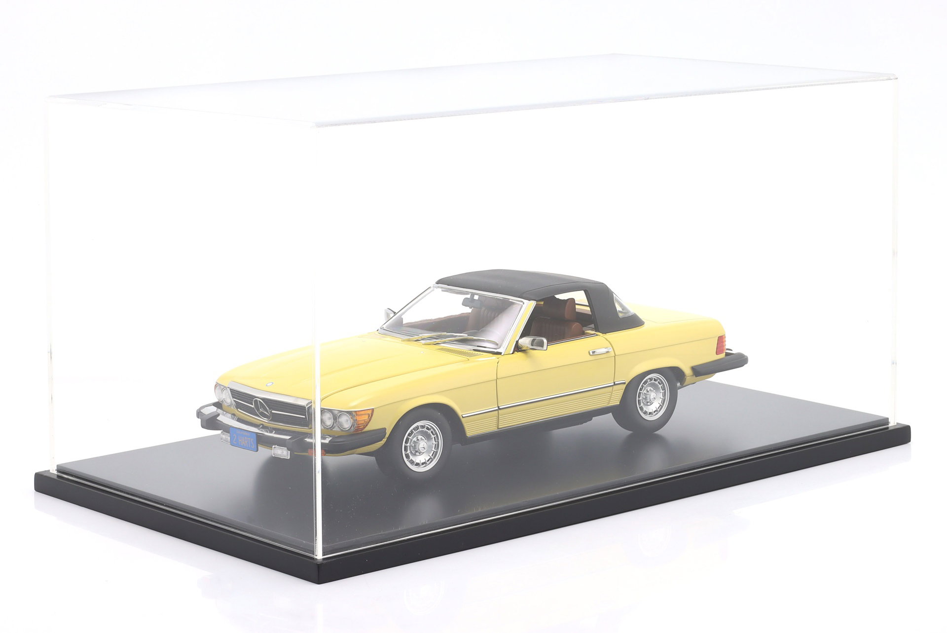 High-quality Acrylic display case for Truck models in scale 1:18 Jewel Cases