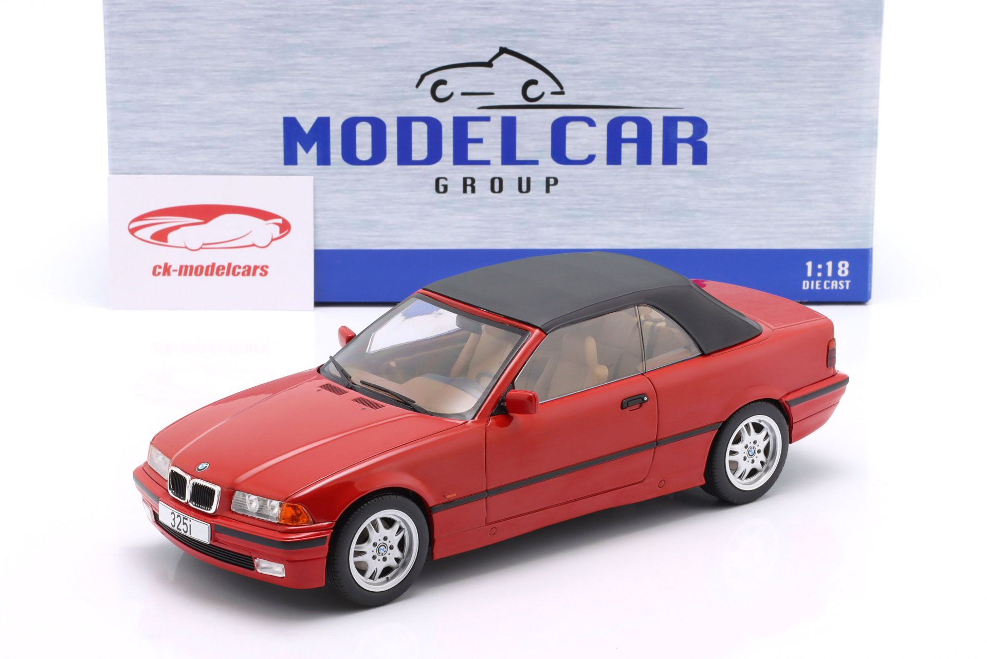 モデル 車 MCG18317 4052176824566