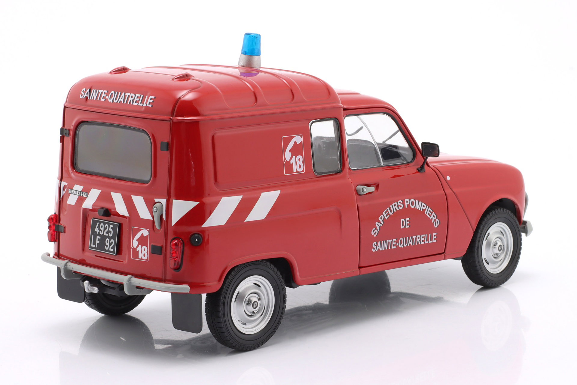 Renault 4LF4 Corpo de bombeiros Ano de construção 1976 vermelho 1:18 Solido