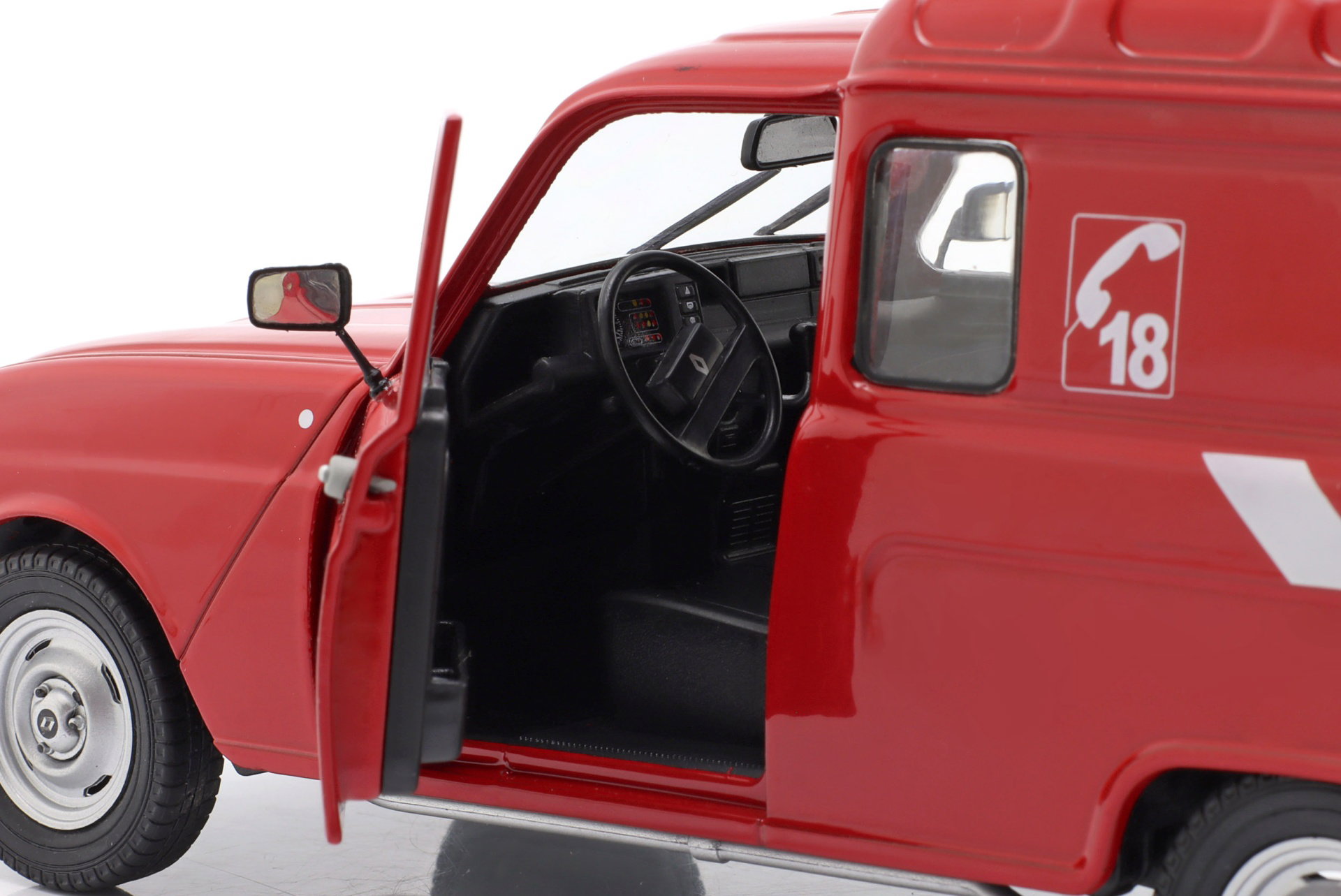 Renault 4LF4 Corpo de bombeiros Ano de construção 1976 vermelho 1:18 Solido
