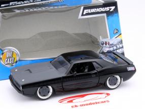 Letty's Plymouth Barracuda film Fast & Furious 7 2015 zwart 1:32 Jada Toys