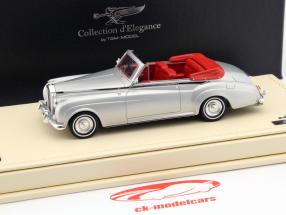 Rolls-Royce Silver Cloud Drophead Coupe jaar 1959 zilver 1:43 TrueScale