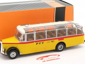 Saurer L4C Bus Bouwjaar 1959 geel / rood / zilver 1:43 Ixo