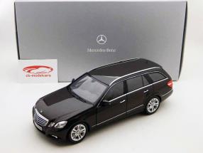 Mercedes-Benz E-Klasse T-Modell cuprit brown metallic 1:18 PMA