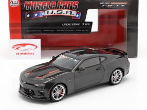 Chevrolet Camaro SS Baujahr 2017 grau metallic 1:18 AutoWorld