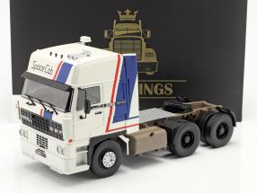 DAF 3300 SpaceCab Truck year 1982 white / blue / red 1:18 Road Kings