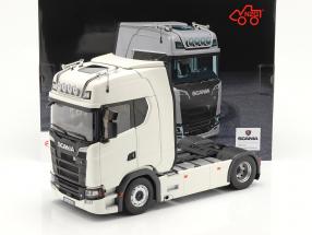 Scania V8 730S 4x2 Truck white 1:18 NZG