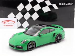 Porsche 911 (992) Turbo S Baujahr 2020 pythongrün 1:18 Minichamps