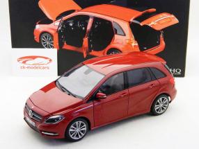 Mercedes-Benz W180 Jaar 2011 rood / rood Norev 1:18