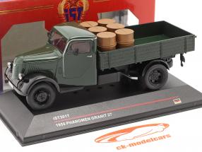 Phänomen Granit 27 com carga ano 1950 verde escuro 1:43 Ixo
