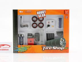 Repair Tire Shop Set 1:24 Hobbygear