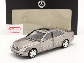 Mercedes-Benz S 600 (V220) Anno di costruzione 2000-2005 argento cubanite 1:18 Norev