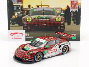 Porsche 911 GT3 R #9 Klas Winnaar 12h Sebring 2021 Pfaff Motorsport 1:18 Spark