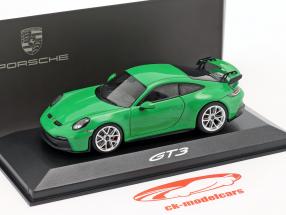 Porsche 911 (992) GT3 python green 1:43 Minichamps
