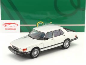 Saab 900 Turbo 4 portes Année de construction 1983 argent métallique 1:18 Cult Scale