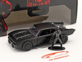 Batmobile met Batman figuur Film The Batman 2022 zwart 1:32 Jada Toys