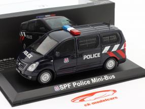 Mini-Bus SPF Polizei Singapur dunkelblau 1:43 Ixo