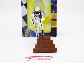 Jenson Button driver figure formula one standing Ed.3 1:18 TopMo