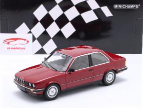 BMW 323i (E30) limusine ano de construção 1982 carmim 1:18 Minichamps