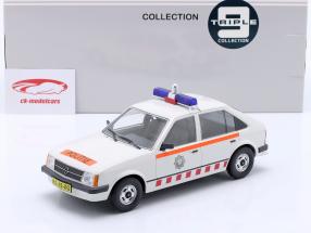 Opel Kadett D Olandese Polizia Stradale 1984 bianco 1:18 Triple9