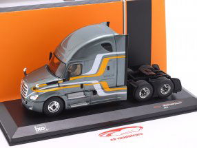 Freightliner Cascade Sattelzugmaschine 2018 grau metallic / Dekor 1:43 Ixo