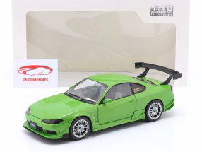 Nissan Silvia S15 Spec-R Aero Baujahr 1999 grün 1:18 Solido