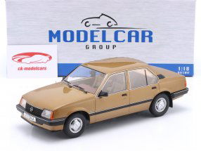 Opel Ascona C Berlina Byggeår 1981 beige metallisk 1:18 ModelCar Group