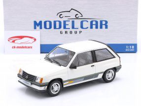 Opel Corsa A Sprint blanco 1:18 ModelCar Group