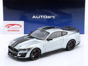 Ford Mustang Shelby GT500 silver / black 1:18 AUTOart