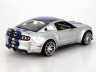 Ford Mustang Year 2014 silver with blue stripe 1:24 Maisto