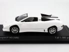 Lamborghini P140 Ano 1988 branco 1:43 WhiteBox