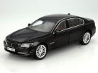 BMW 750 Li année 2013 Sophisto gris 1:18 Kyosho